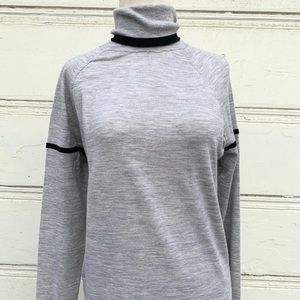 J. Brand Grey Turtleneck Sweater Size Large